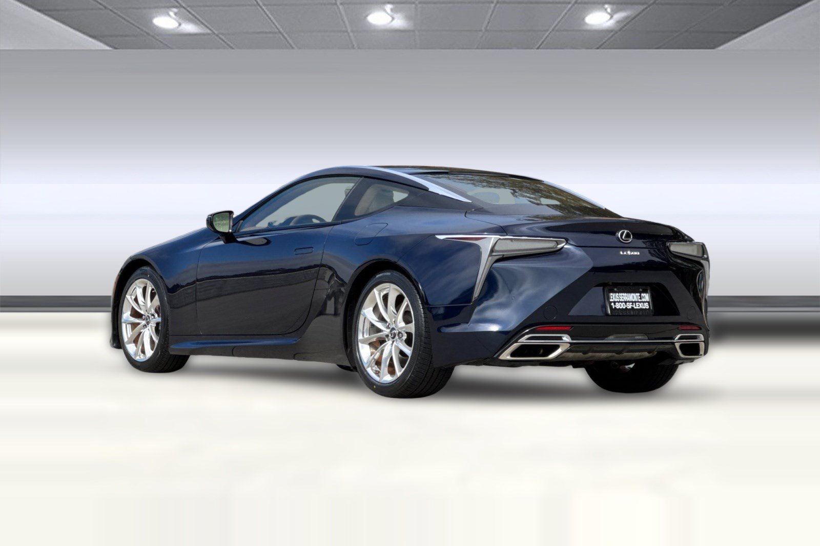 Used 2018 Lexus LC 500 Coupe w/ Touring Package RWD image 3
