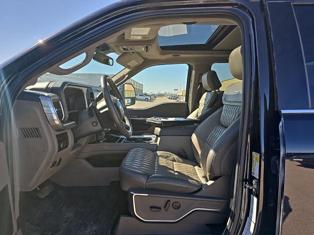 Used 2025 Ford F350 Platinum w/ Platinum Plus Package AWD/4WD image 10