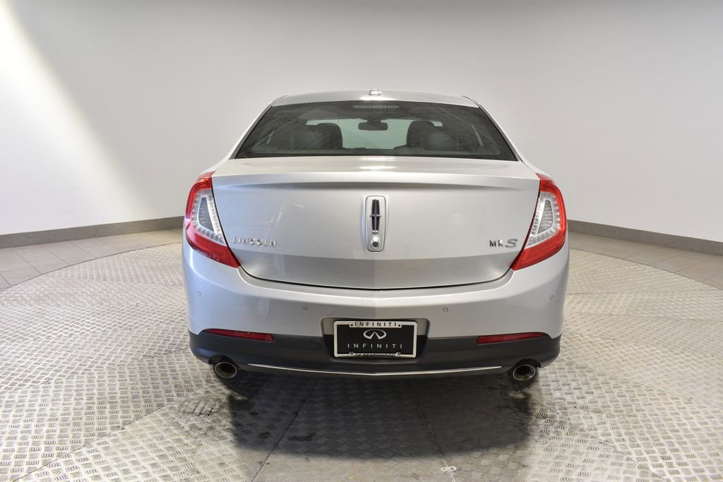 Used 2014 Lincoln MKS image 4