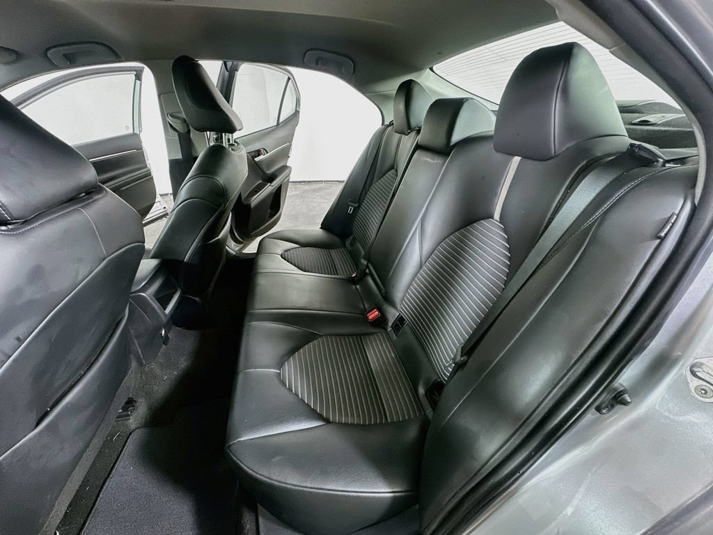 Used 2023 Toyota Camry SE FWD image 16