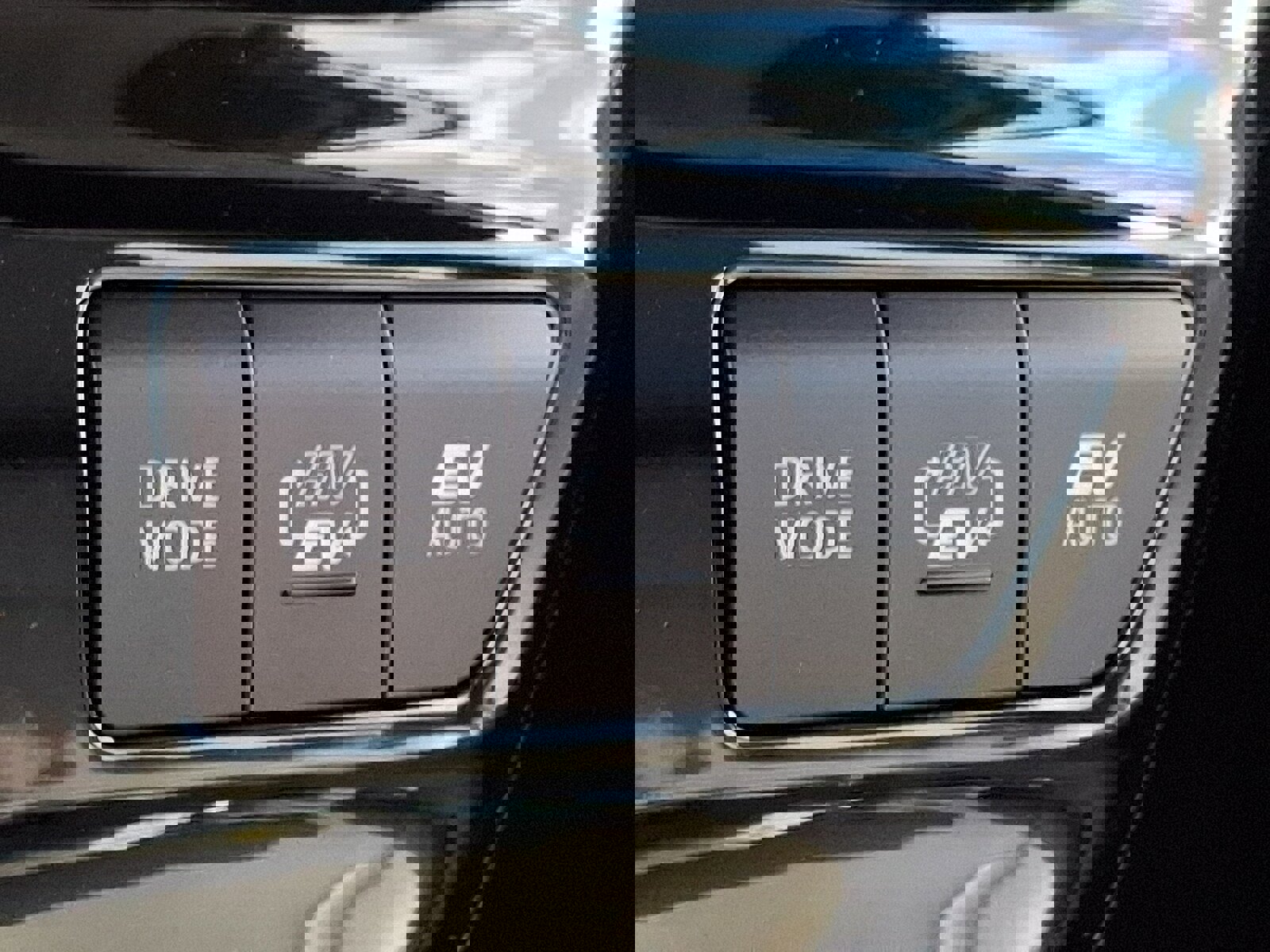 Used 2021 Toyota Prius Prime XLE image 24