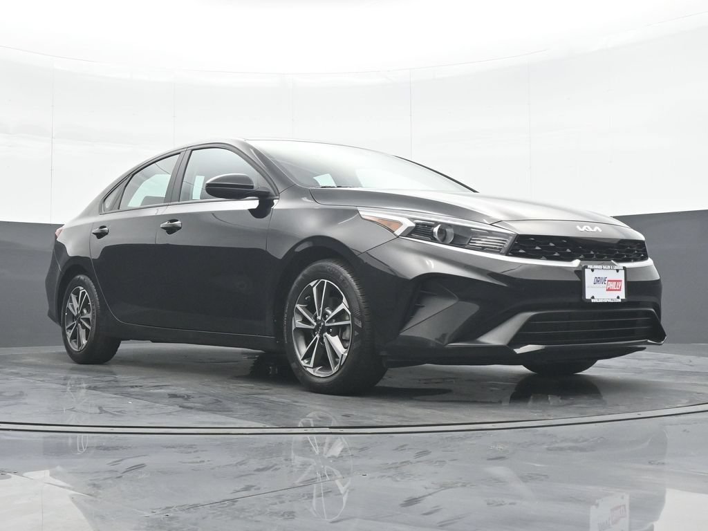 Used 2023 Kia Forte LXS FWD image 33