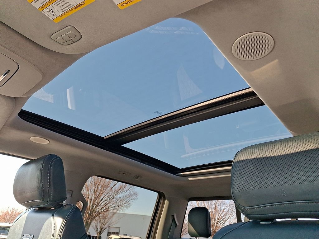 Used 2023 Ford F150 Limited image 16