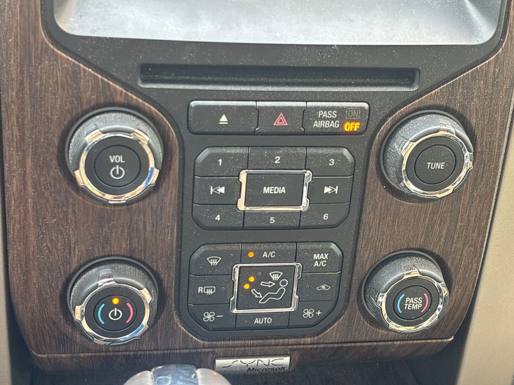 Used 2013 Ford F150 Lariat w/ Luxury Equipment Group image 14