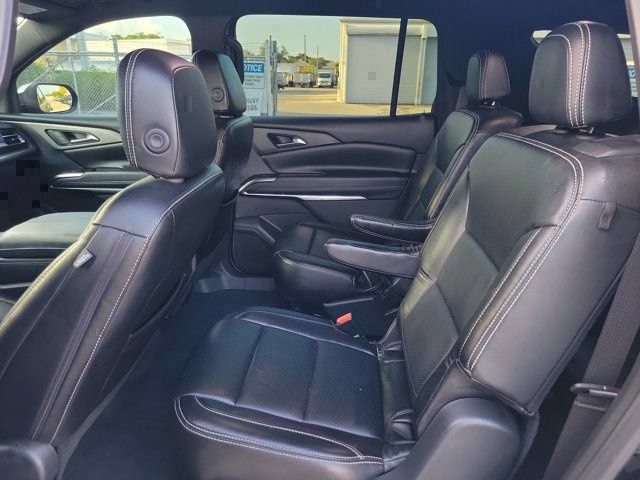 Used 2024 Chevrolet Traverse LT FWD image 12