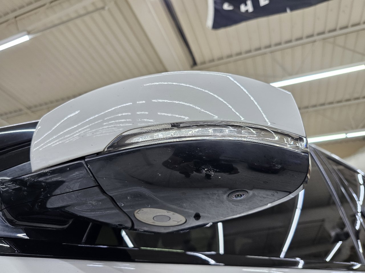 Used 2017 Land Rover Range Rover HSE image 11