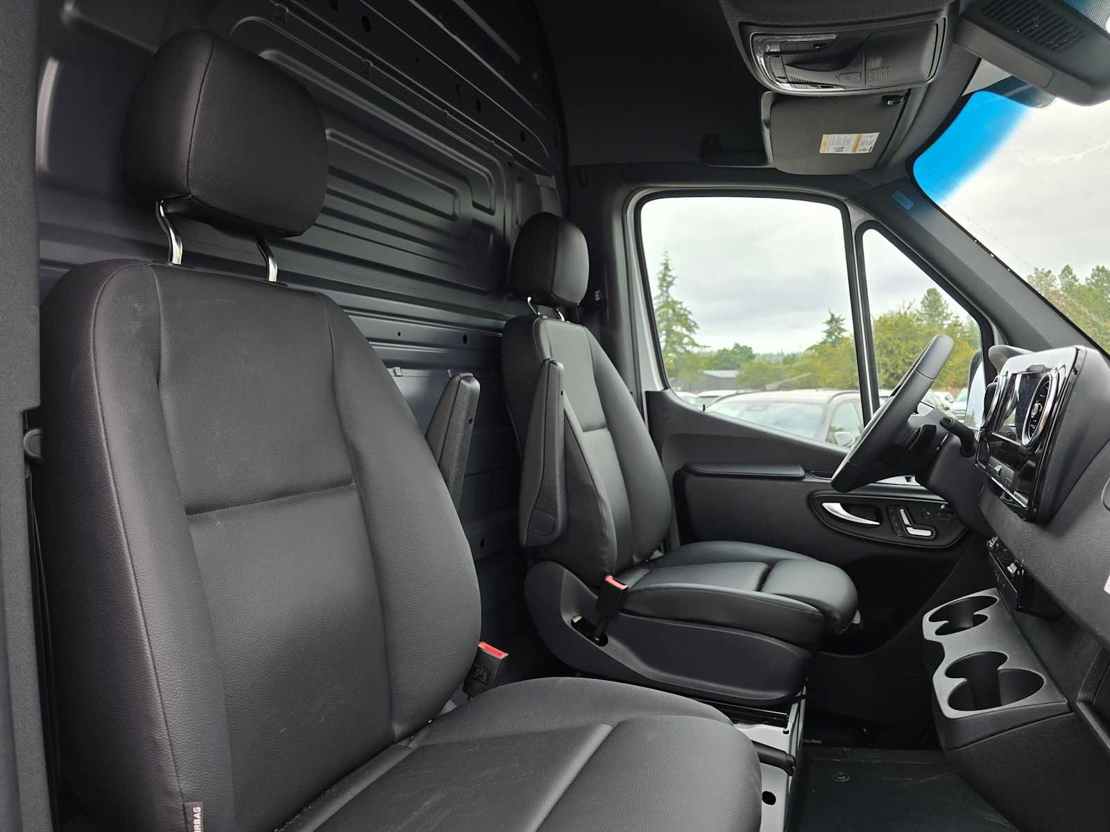 Used 2026 Mercedes-Benz Sprinter 2500 image 13