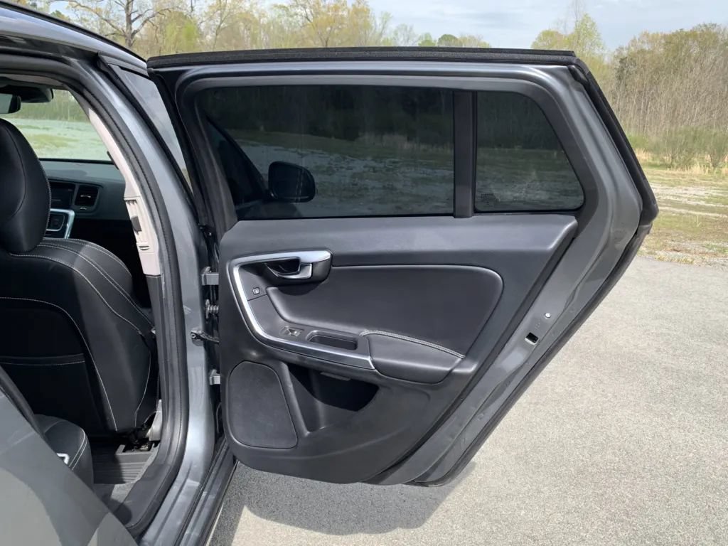 Used 2018 Volvo V60 T5 Dynamic w/ Vision Package AWD/4WD image 22