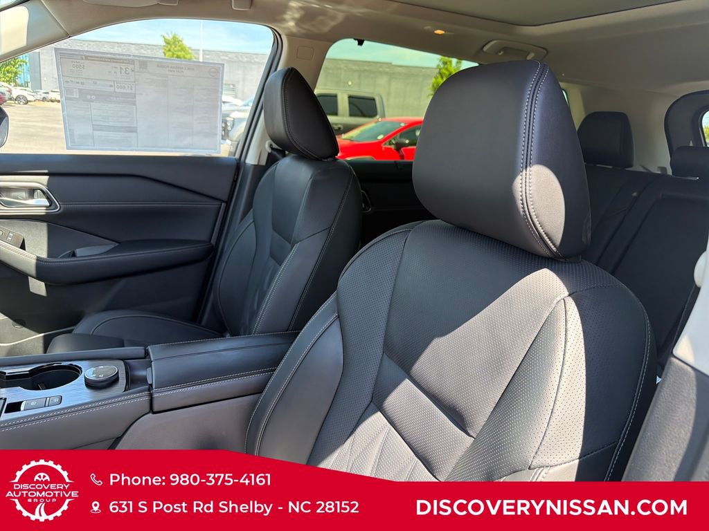 New 2026 Nissan Rogue Platinum AWD/4WD image 14