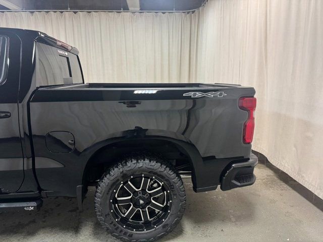 New 2026 Chevrolet Silverado 1500 RST w/ Dark Appearance Package image 11