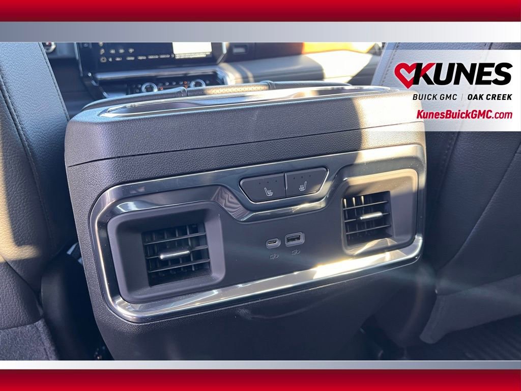 Used 2024 GMC Sierra 1500 AT4 w/ Technology Package image 7