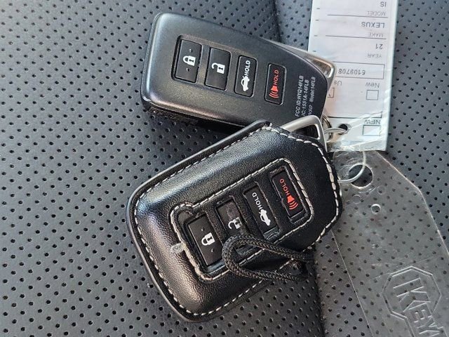 Used 2021 Lexus IS 300 w/ Accessory Package RWD image 33