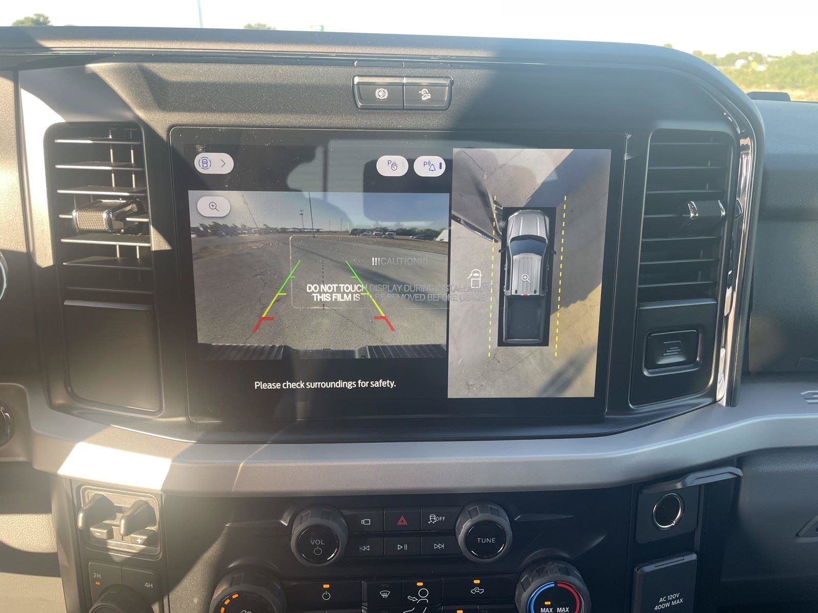 New 2026 Ford F250 XLT w/ XLT Premium Package AWD/4WD image 18