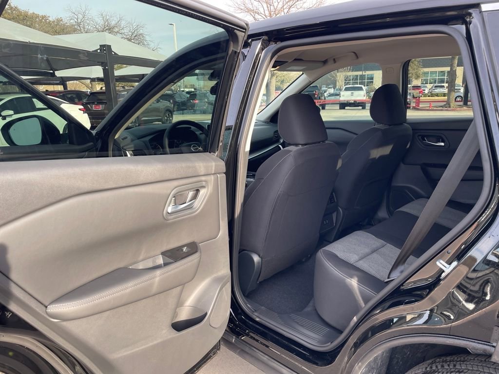 New 2026 Nissan Rogue SV w/ Cold Weather Package FWD image 26