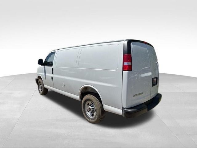 New 2026 GMC Savana 2500 w/ Driver Convenience Package RWD image 7