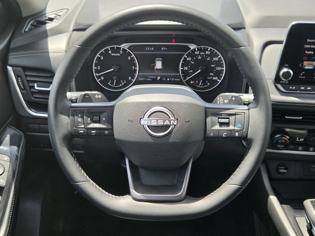 Used 2026 Nissan Rogue SV FWD image 14