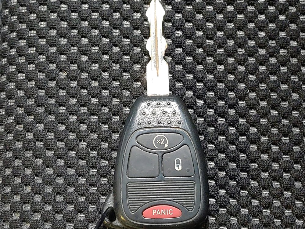 Used 2014 Jeep Compass Latitude w/ All Weather Capability Group AWD/4WD image 32