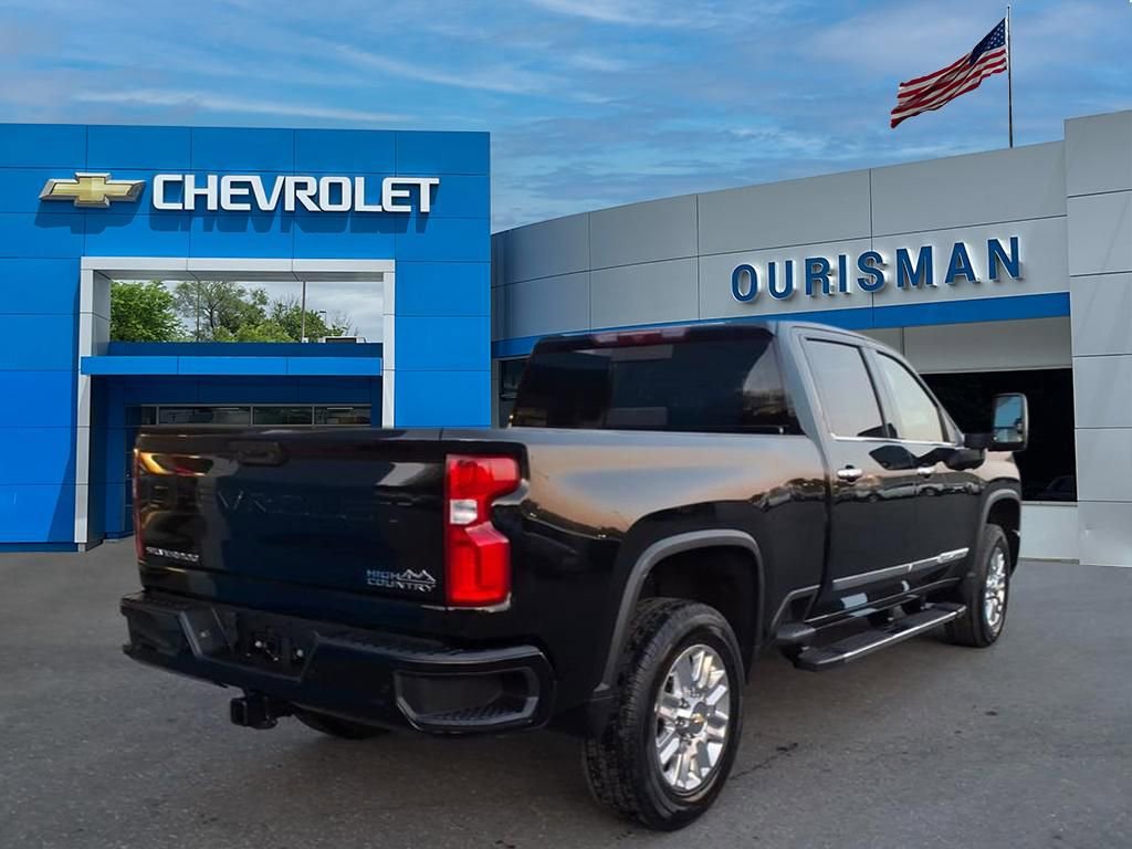 Certified 2024 Chevrolet Silverado 2500 High Country AWD/4WD image 3