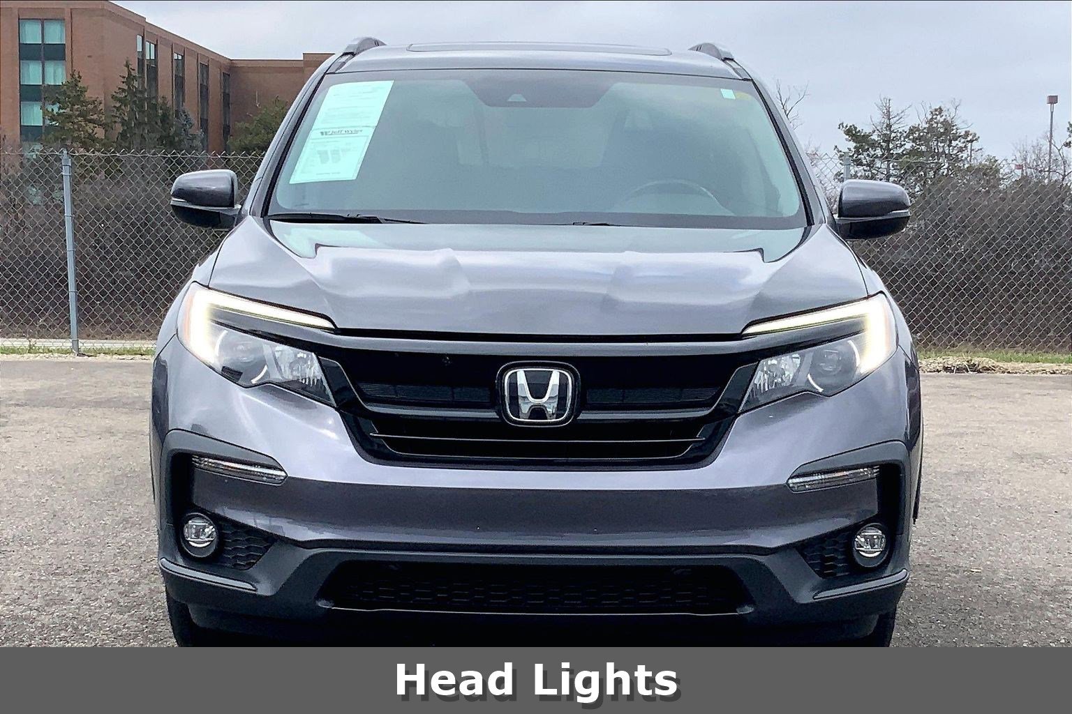 Used 2022 Honda Pilot Special Edition image 2