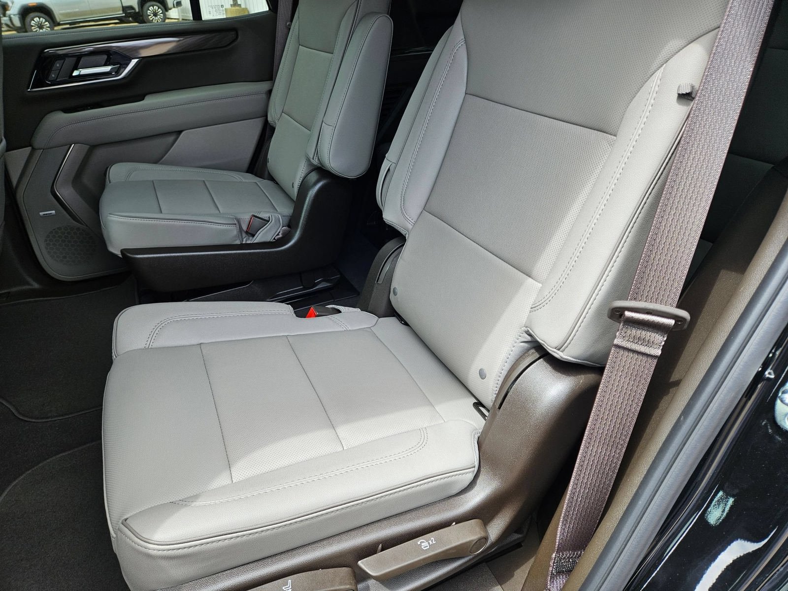 New 2026 GMC Yukon Elevation AWD/4WD image 27