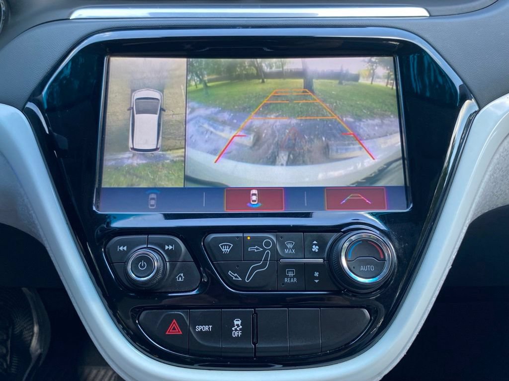 Used 2018 Chevrolet Bolt Premier w/ Driver Confidence II Package FWD image 27