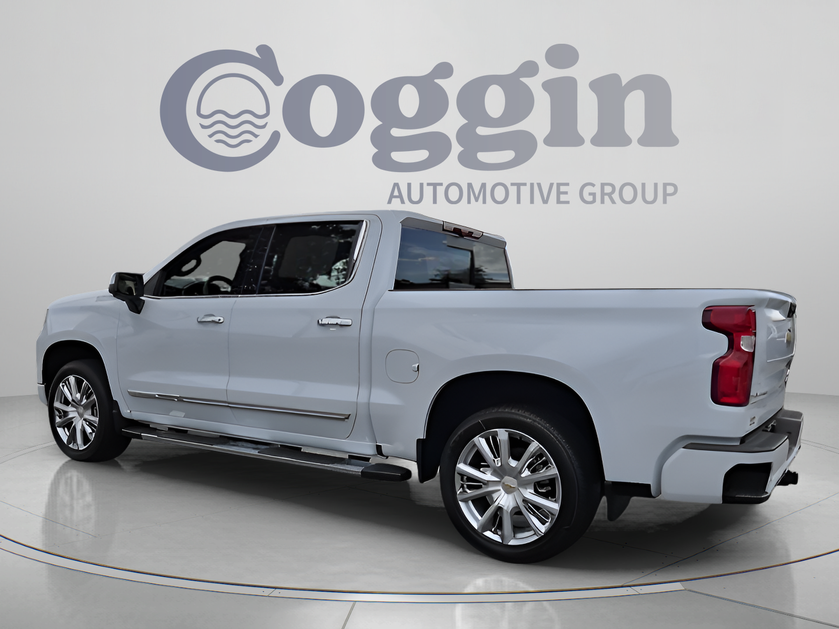 New 2026 Chevrolet Silverado 1500 High Country w/ High Country Premium Package AWD/4WD image 3