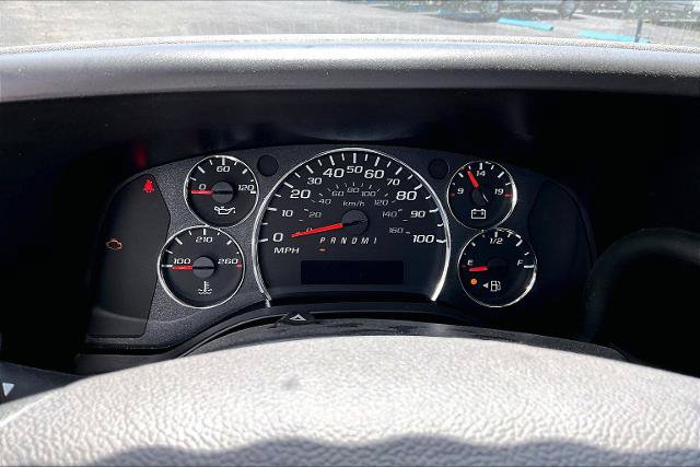 New 2025 Chevrolet Express 3500 w/ Driver Convenience Package RWD image 15