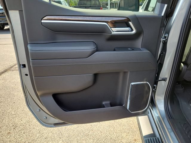 New 2026 GMC Sierra 1500 Elevation w/ Elevation Premium Package AWD/4WD image 13
