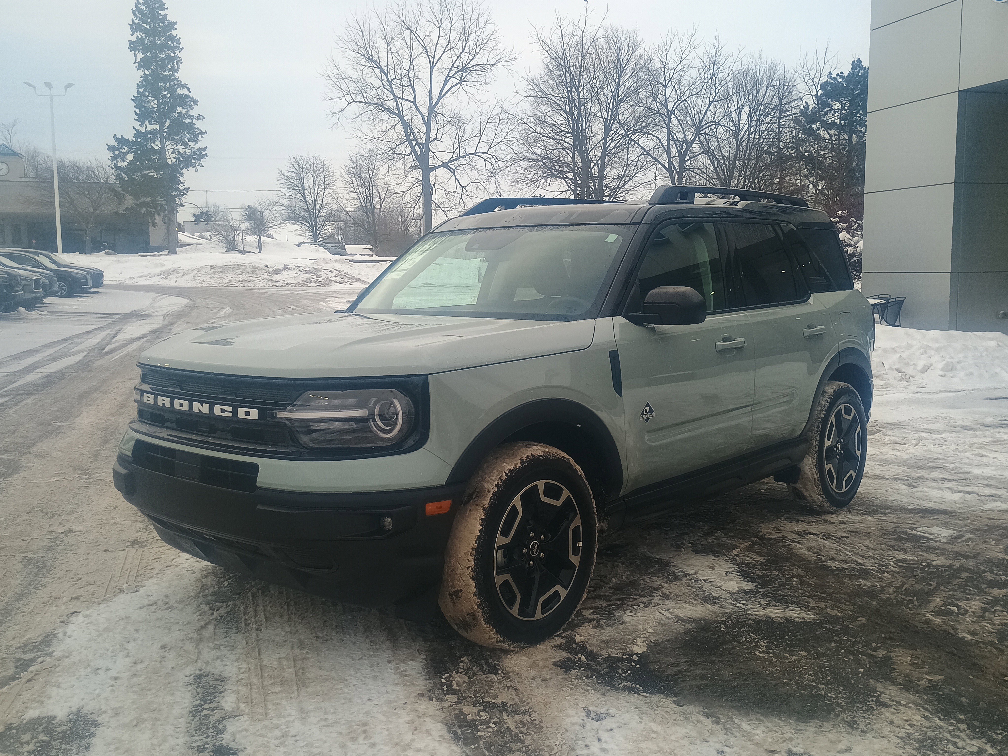 Certified 2024 Ford Bronco Sport Outer Banks w/ Tech Package image 3