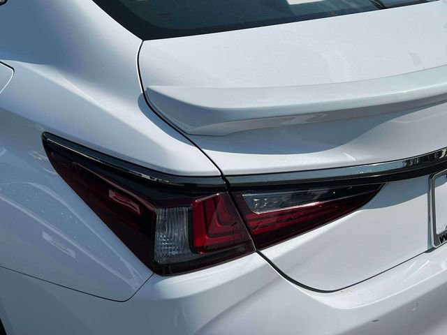 Used 2022 Lexus ES 350 F Sport image 13