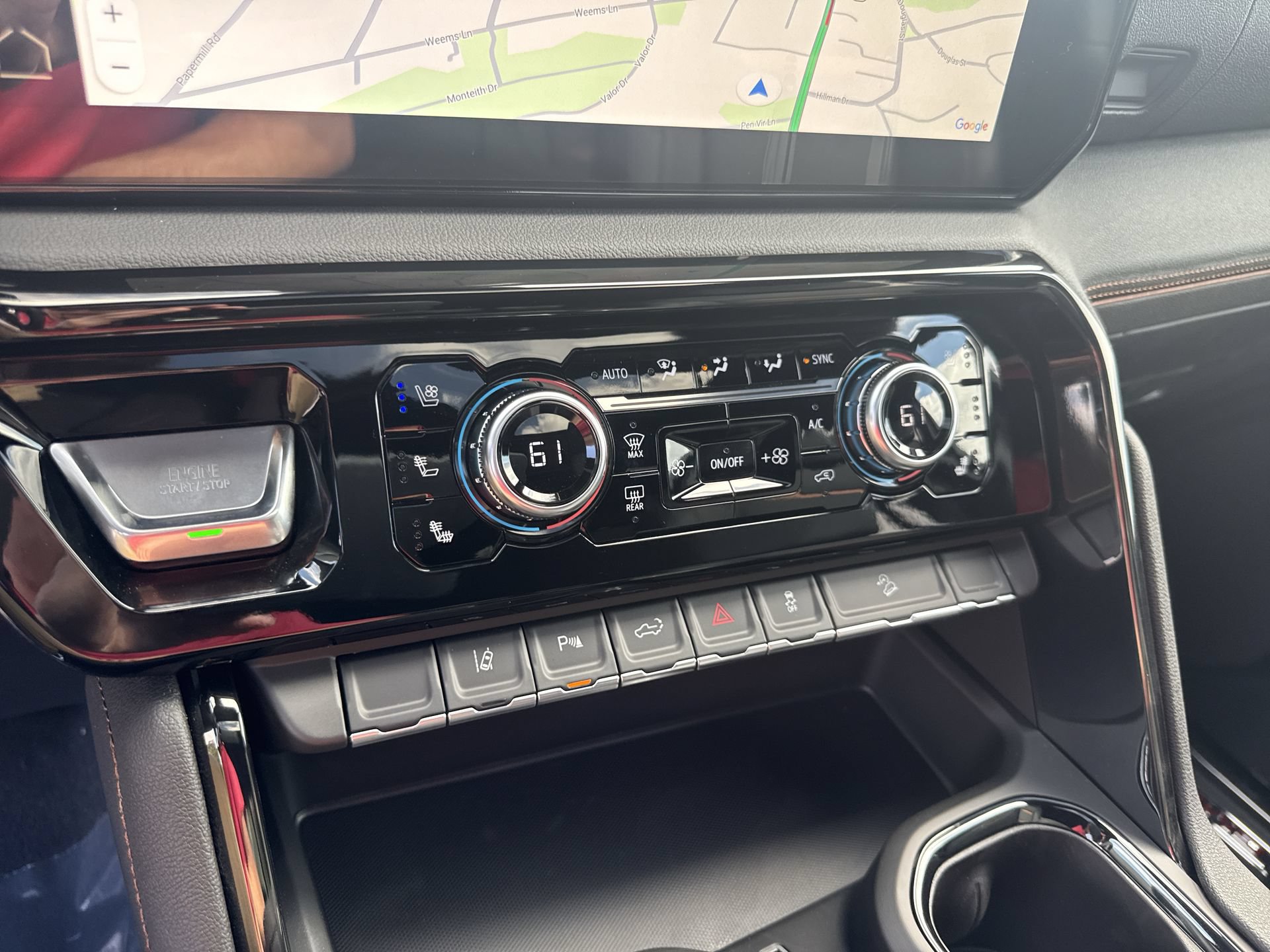 New 2026 GMC Sierra 2500 AT4 w/ AT4 Premium Plus Package AWD/4WD image 17