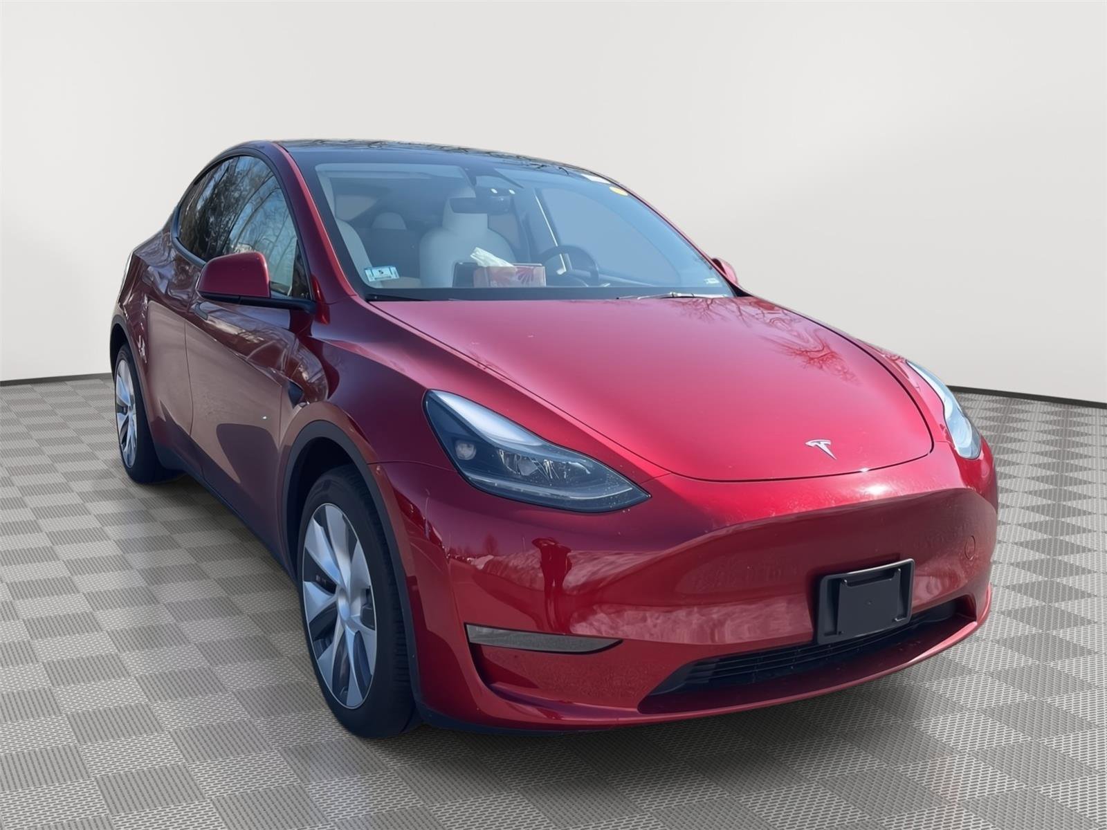 Used 2024 Tesla Model Y Long Range image 1
