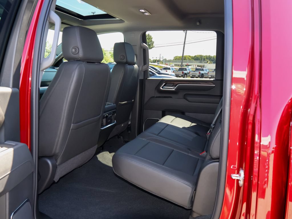 New 2026 GMC Sierra 2500 SLT w/ SLT Premium Package AWD/4WD image 12