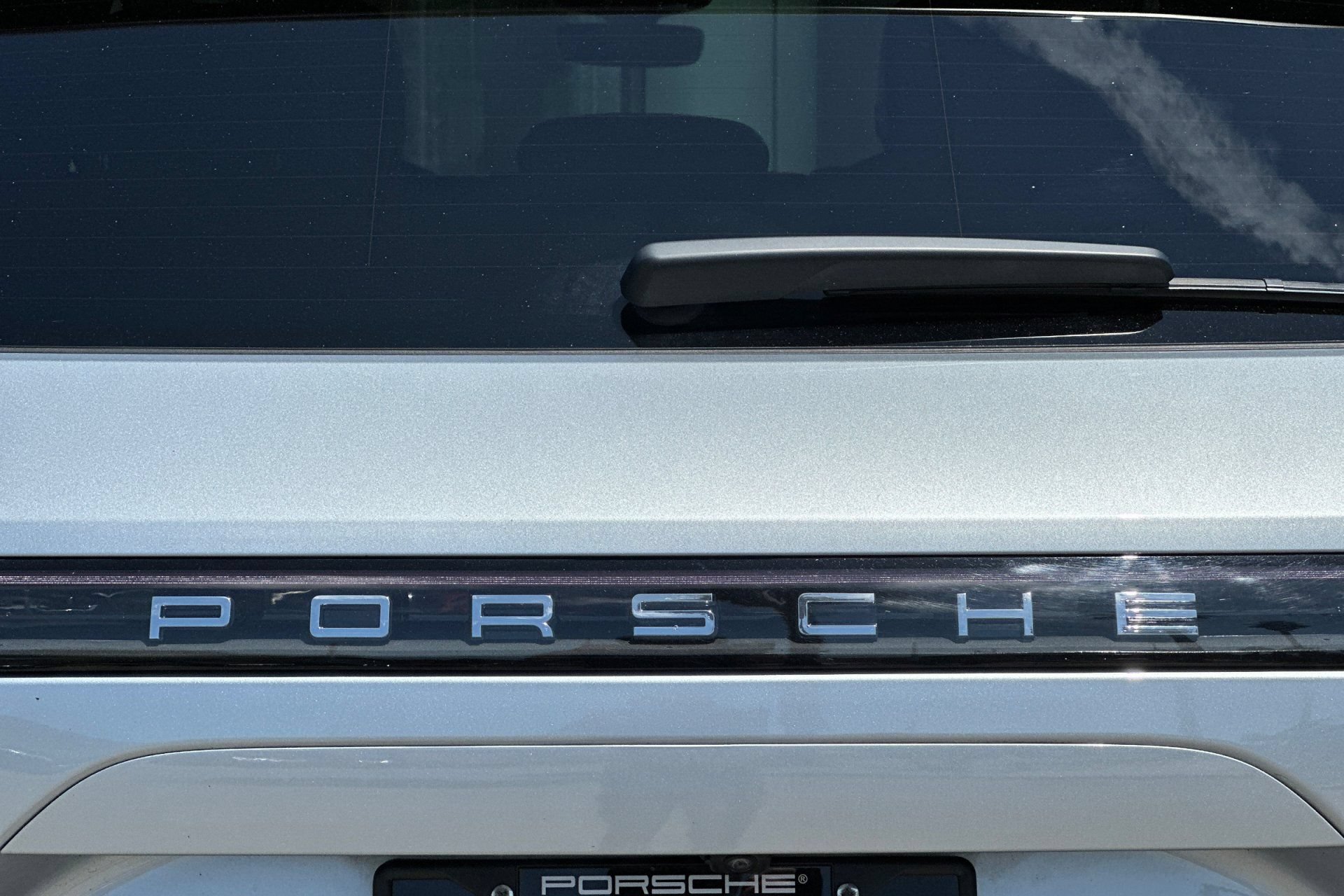 Certified 2023 Porsche Cayenne AWD/4WD image 39