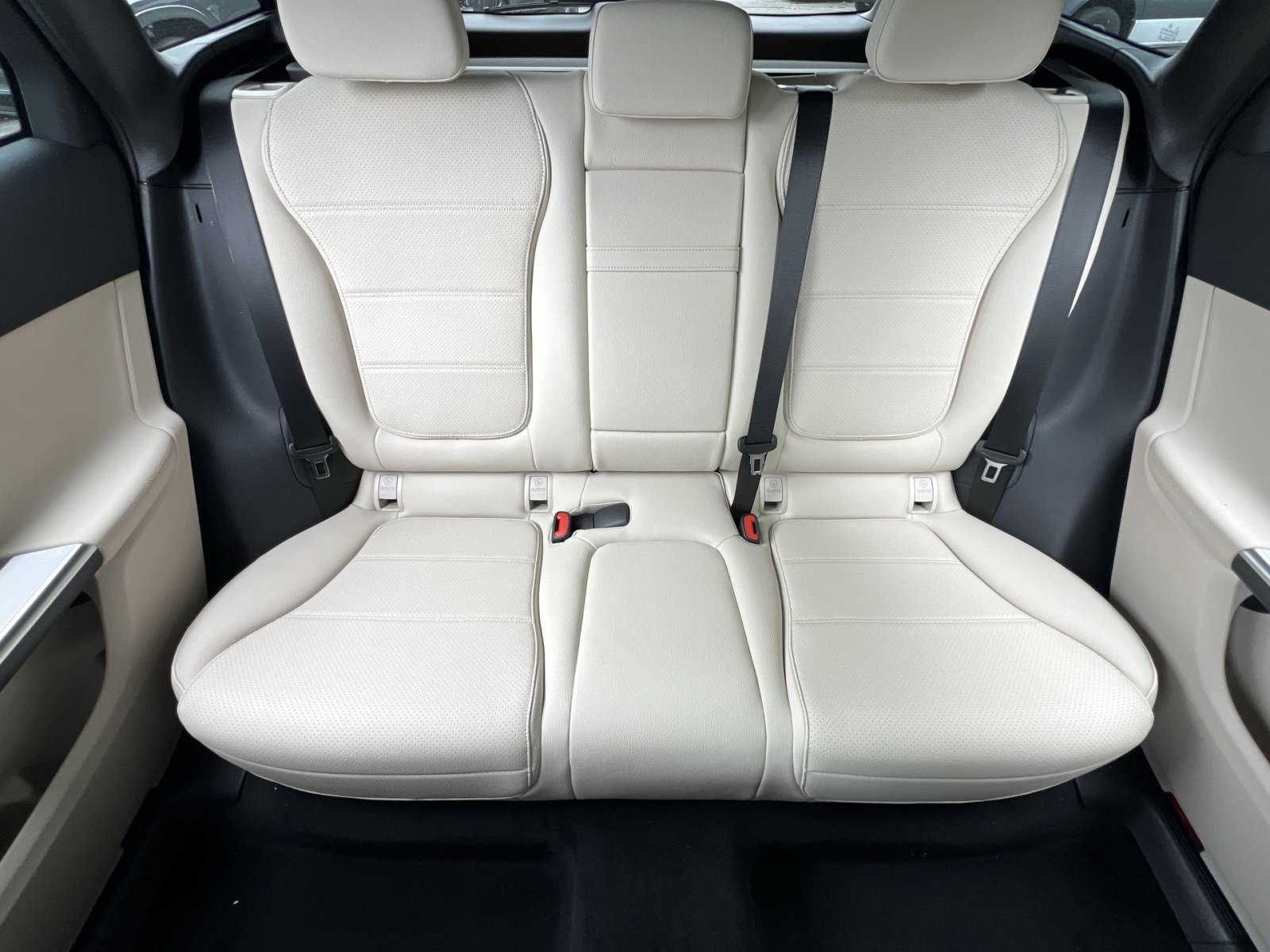 New 2026 Mercedes-Benz GLC 300 4MATIC image 15
