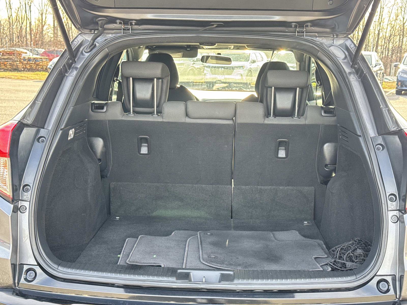 Used 2022 Honda HR-V Sport image 16