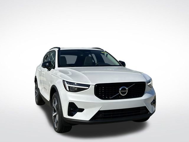 New 2026 Volvo XC40 B5 Plus w/ Climate Package image 1
