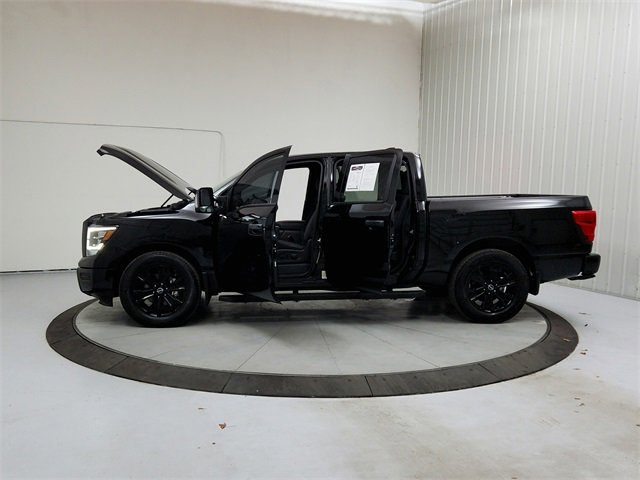 Used 2023 Nissan Titan SV w/ SV Convenience Package image 12