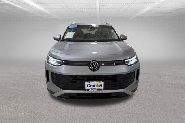 Certified 2025 Volkswagen Tiguan S AWD/4WD image 2