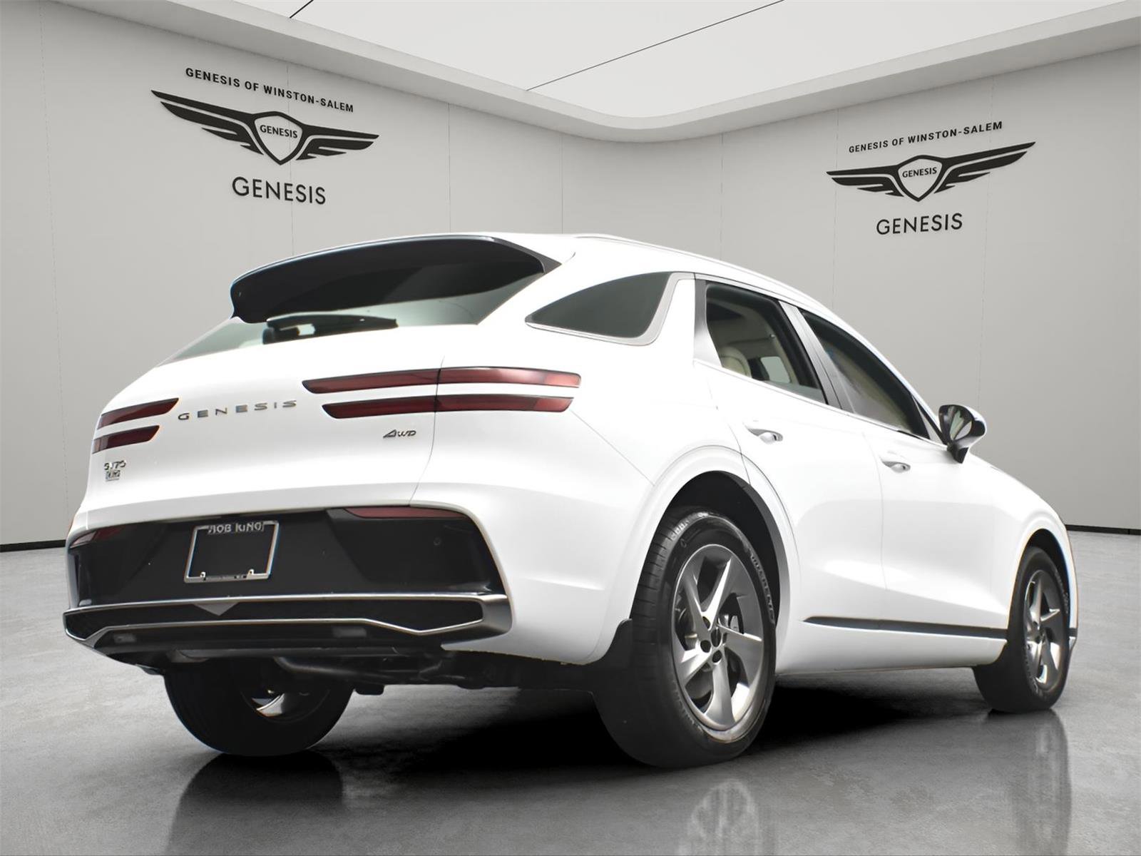 Used 2026 Genesis GV70 2.5T Select image 9