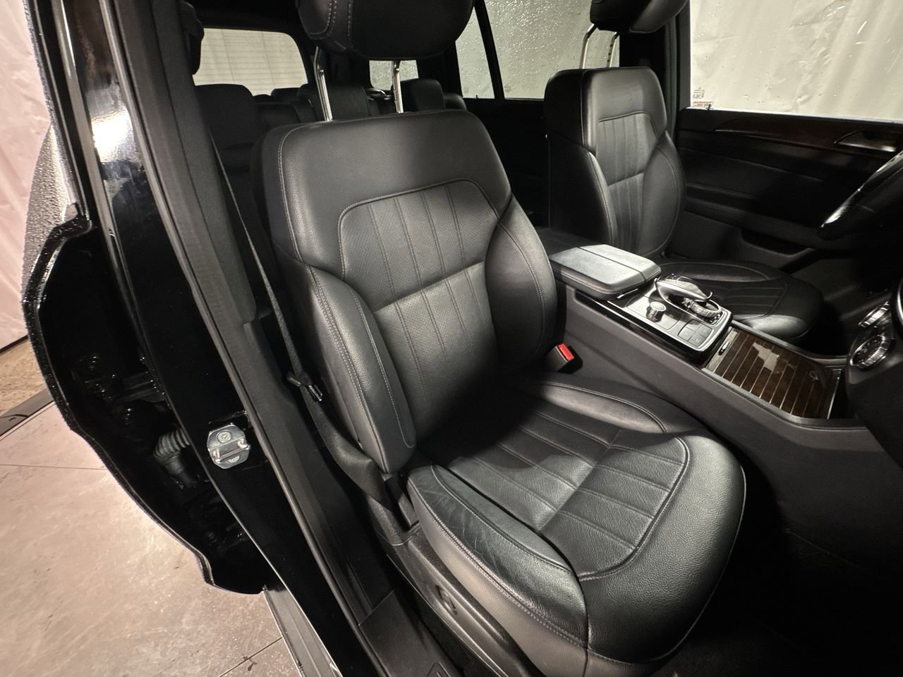 Used 2019 Mercedes-Benz GLS 450 4MATIC image 34