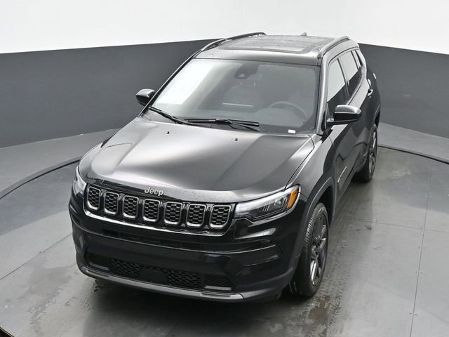 New 2026 Jeep Compass Latitude w/ Sun and Sound Group AWD/4WD image 38
