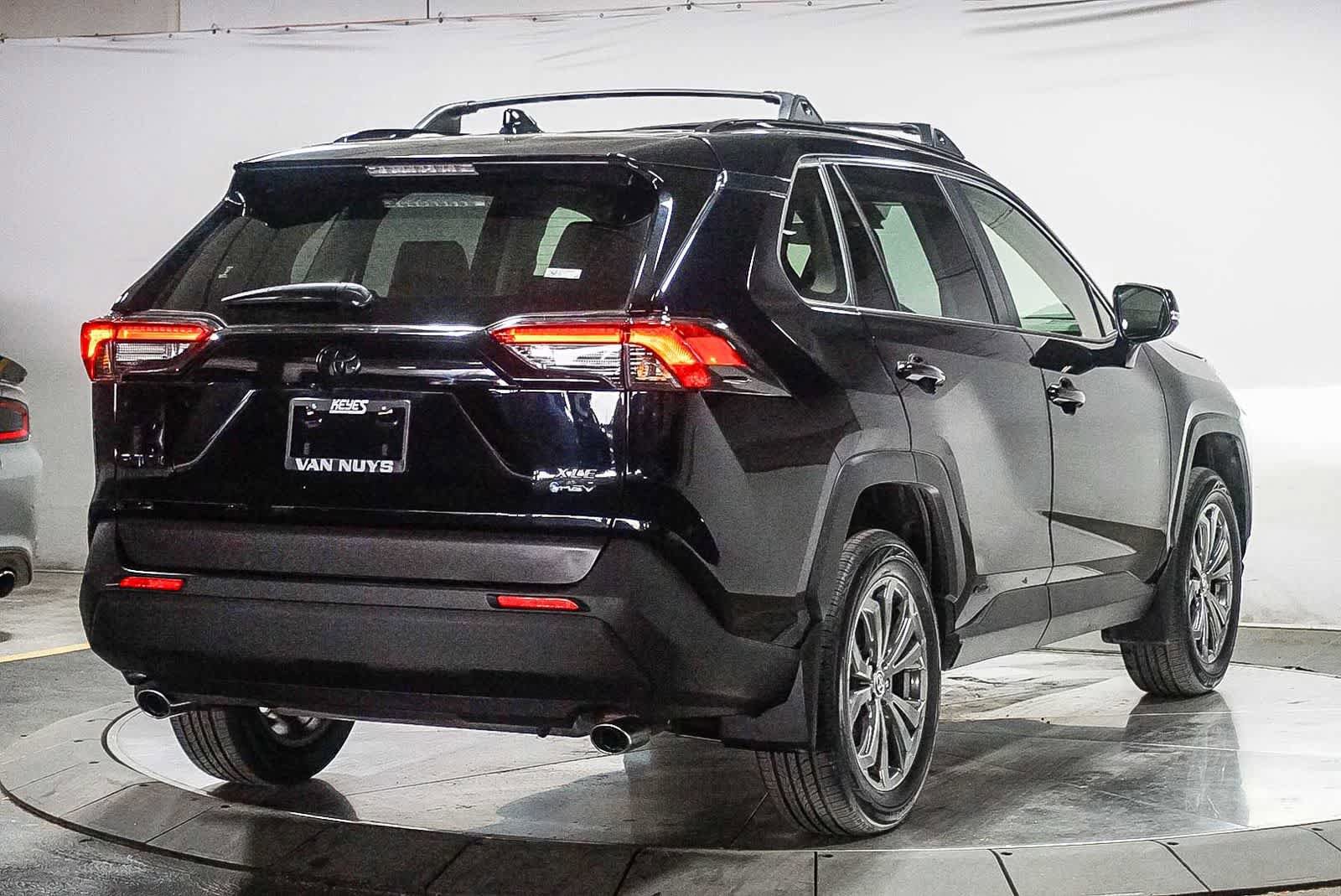 Certified 2025 Toyota RAV4 XLE Premium w/ Weather Package AWD/4WD image 11