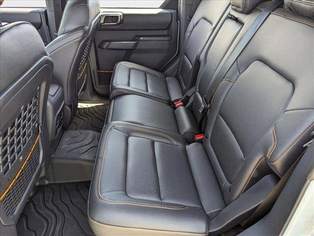 Used 2024 Ford Bronco Badlands image 19