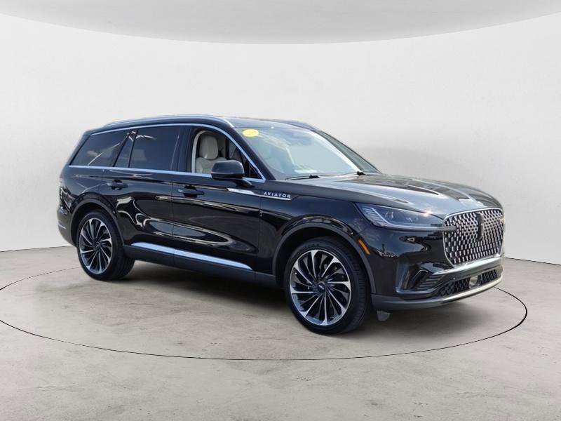 Used 2026 Lincoln Aviator Reserve image 1