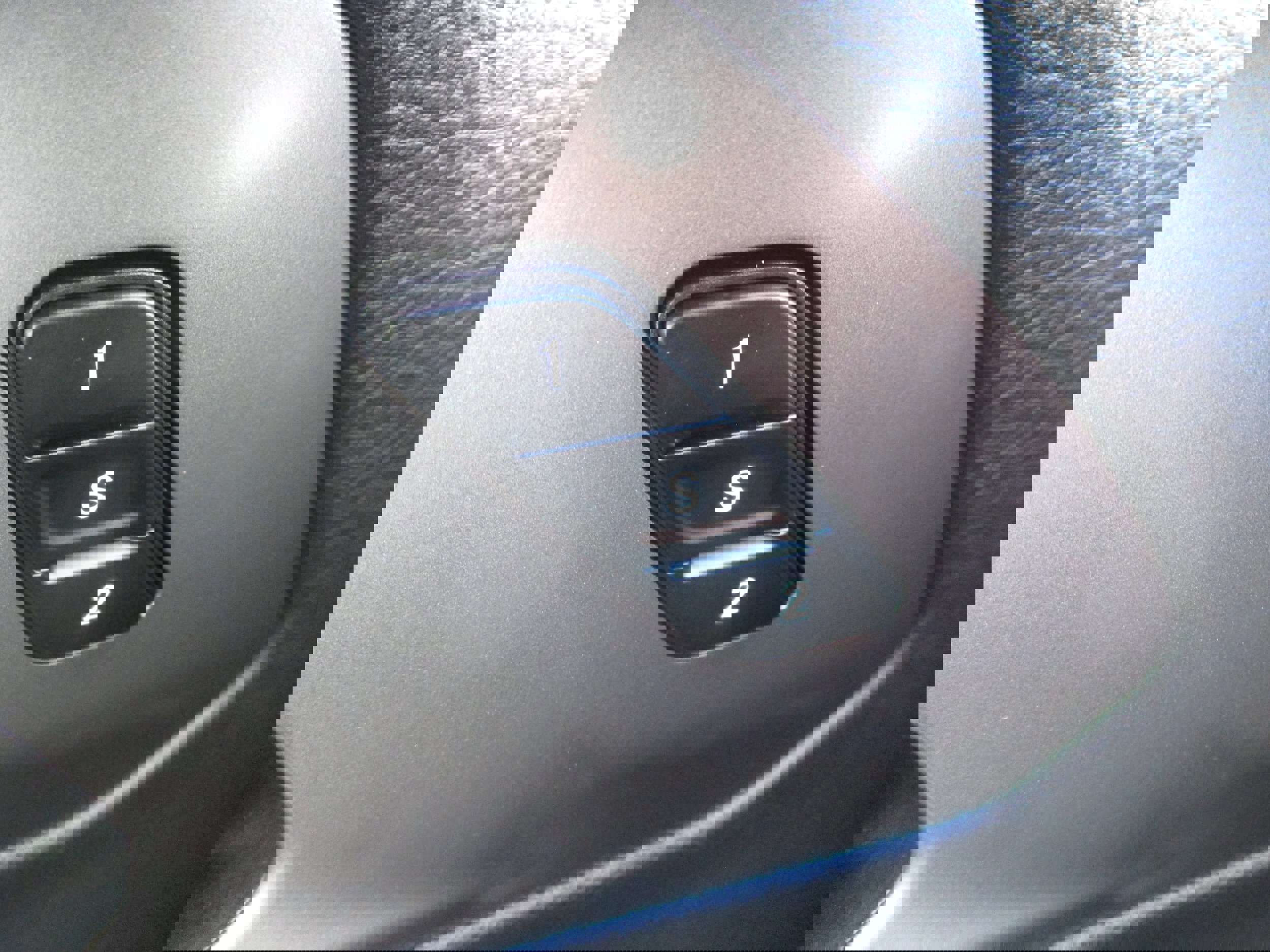 Used 2025 Chrysler Pacifica Select image 34