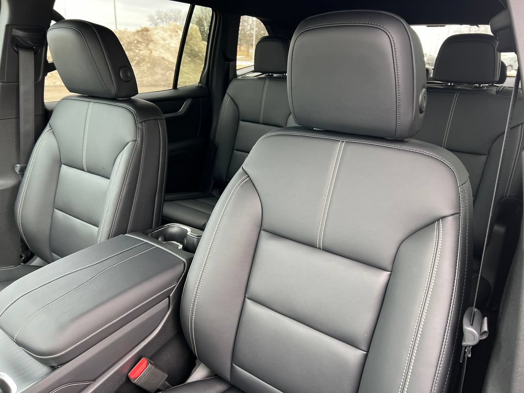 New 2026 GMC Acadia Elevation w/ Elevation Premium Package AWD/4WD image 13