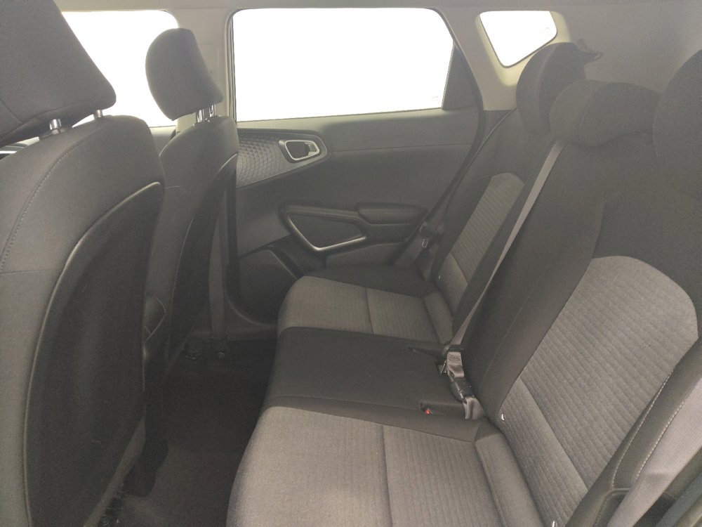 Used 2020 Kia Soul S image 18