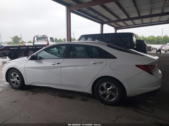 Used 2021 Hyundai Elantra SE FWD image 10