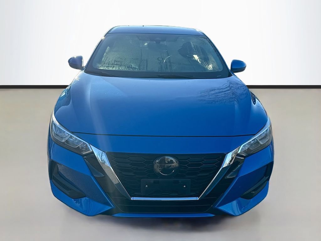 Used 2022 Nissan Sentra SV image 2